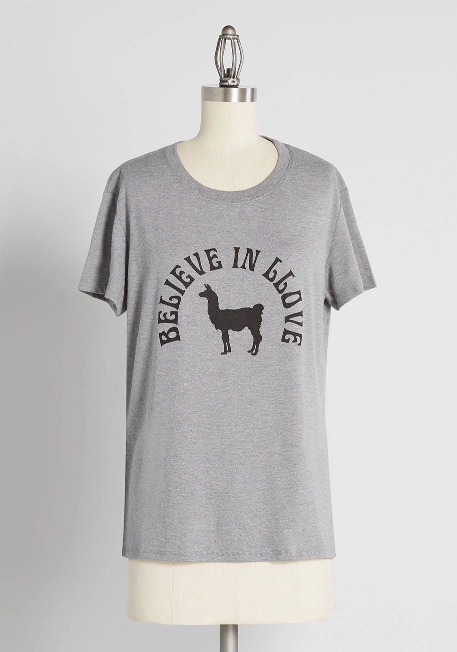 Llamas in Love Graphic Tee
