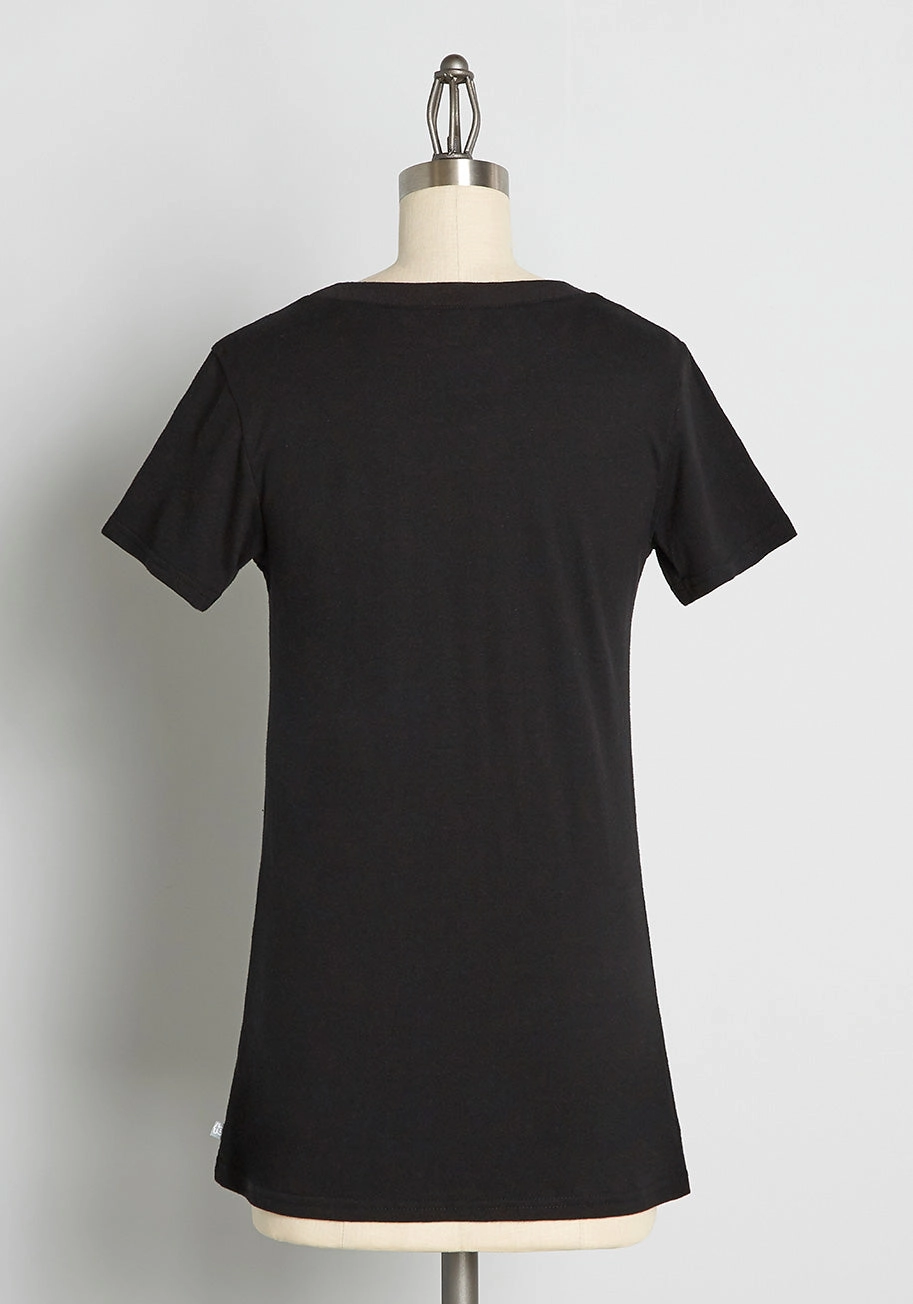 Lookin' So Pine Graphic Tee
