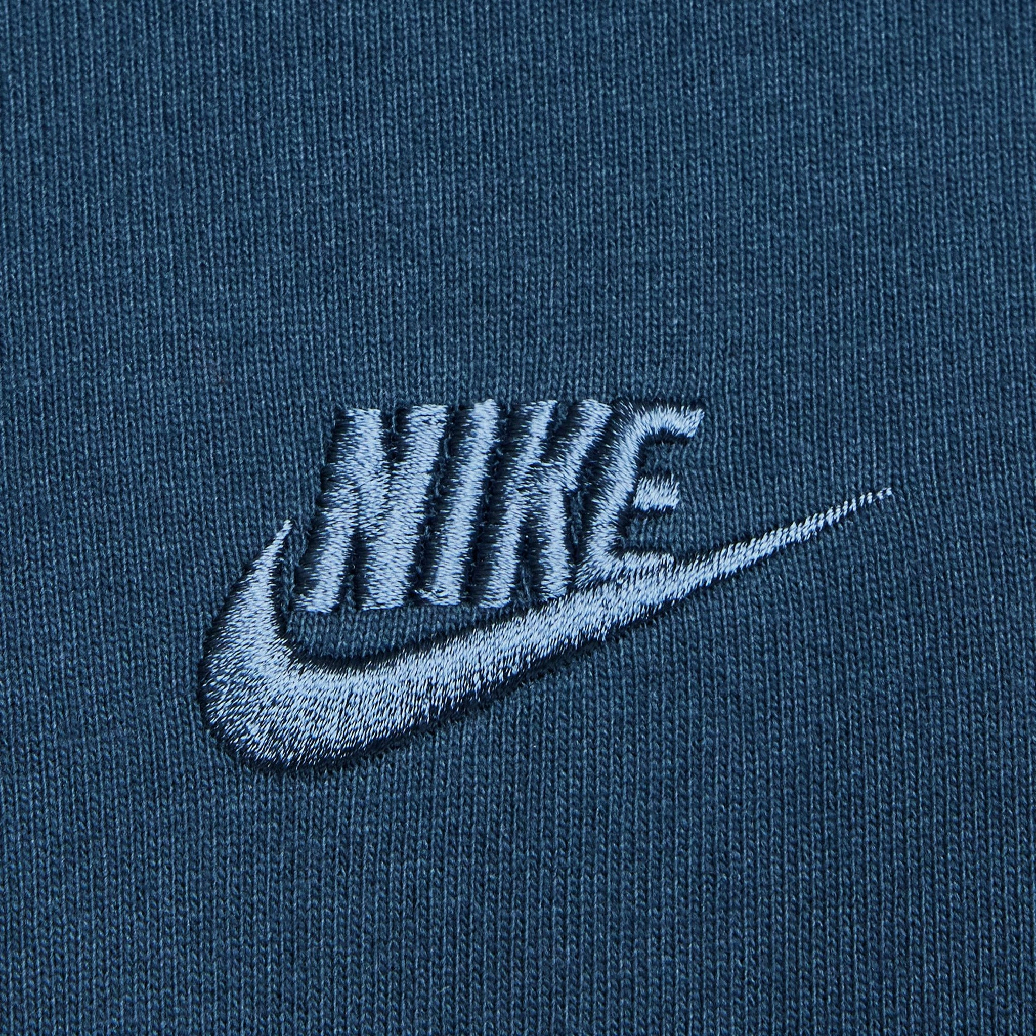 Nike Sportswear Premium Essentials T-Shirt / Armory Navy