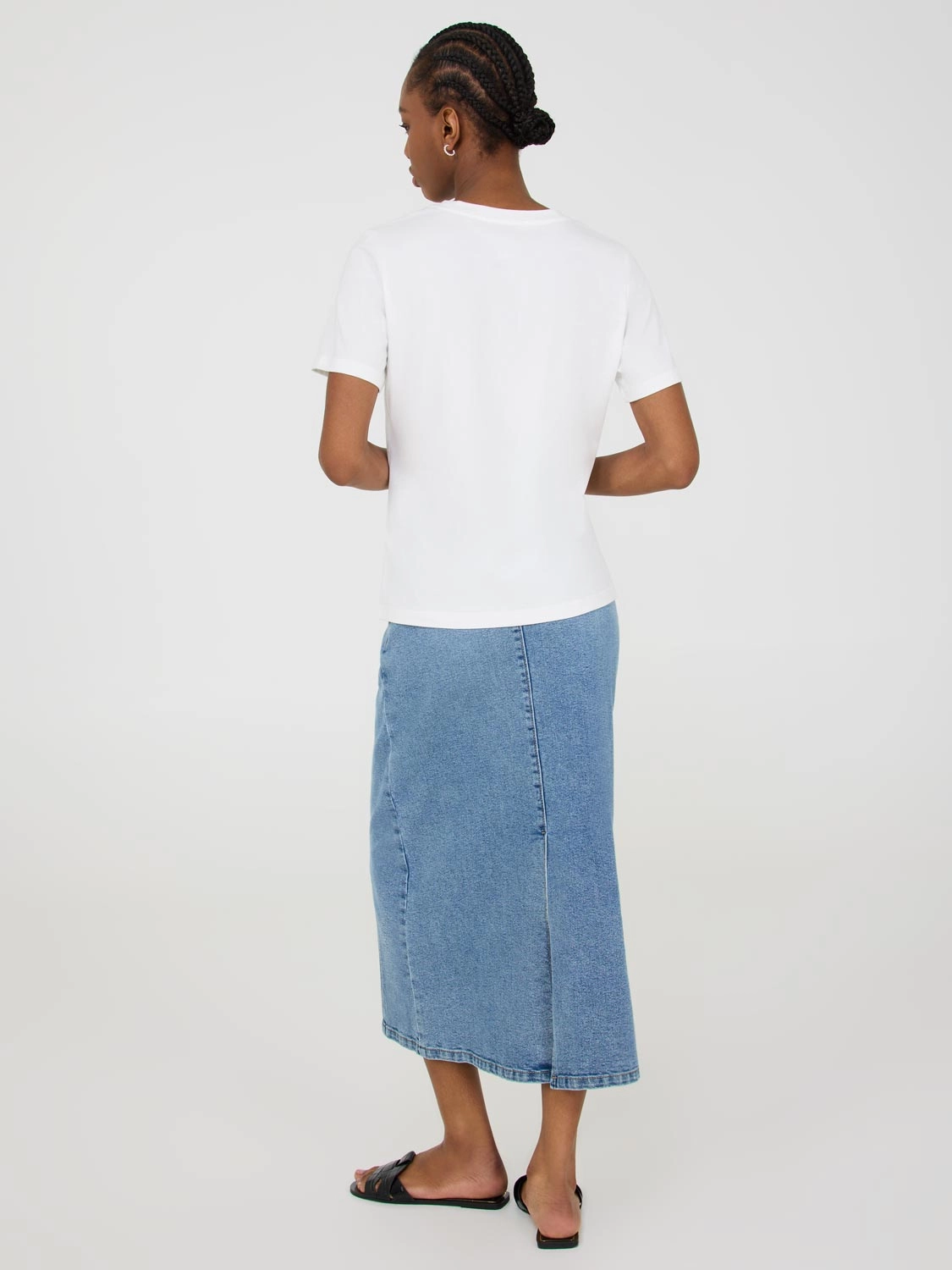 Short Sleeve T-Shirt With Sequin Bow