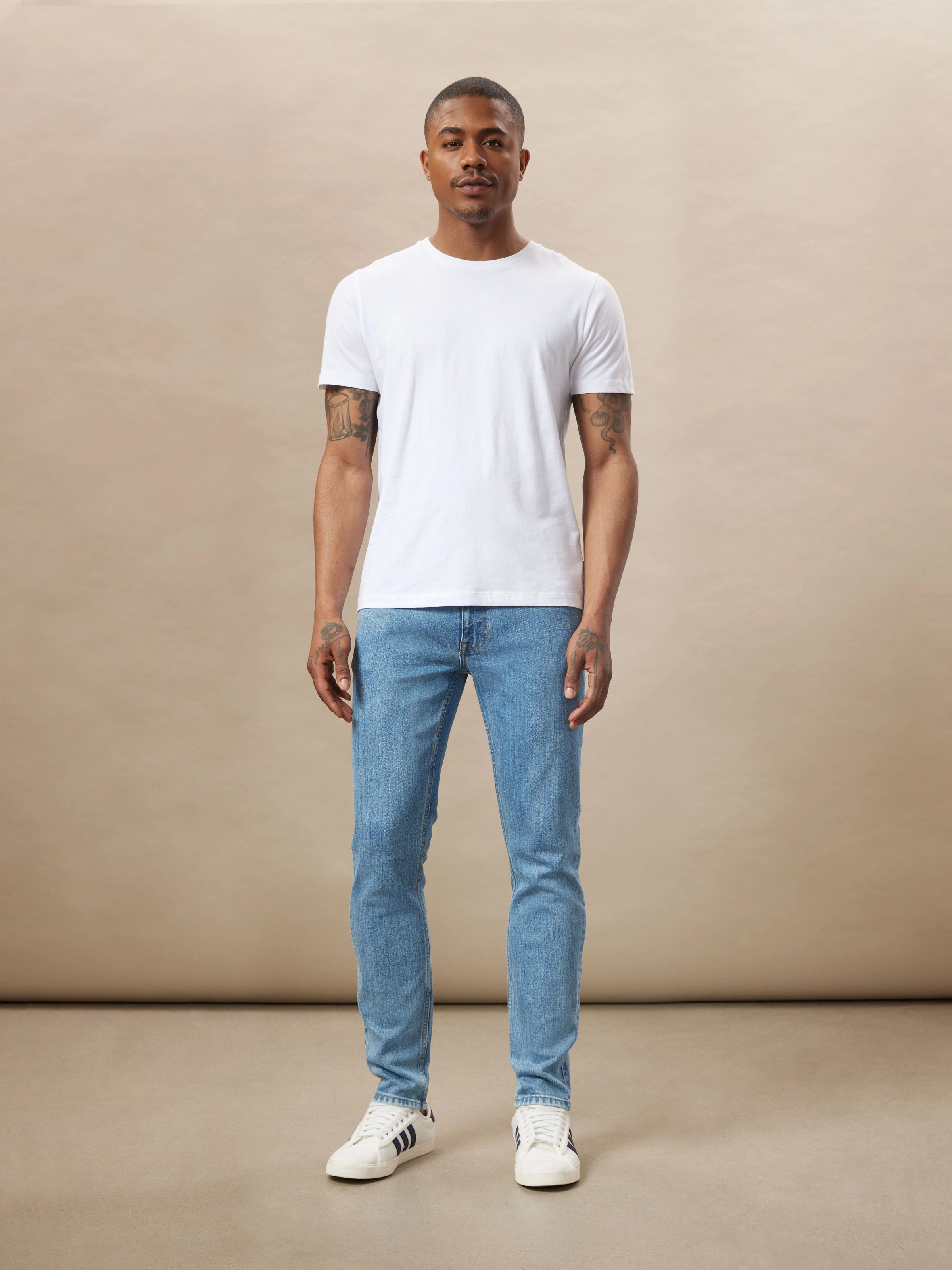 The Slim Fit Essential T-Shirt in White