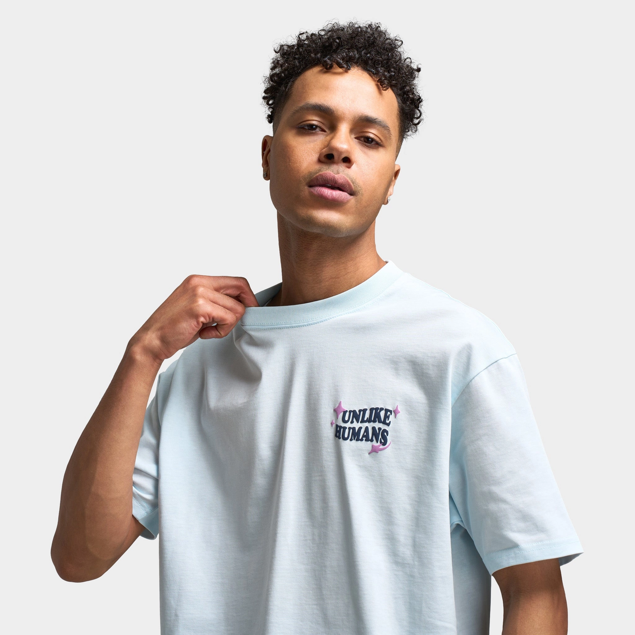 Unlike Humans Good Days Graphic T-Shirt / Delicate Blue