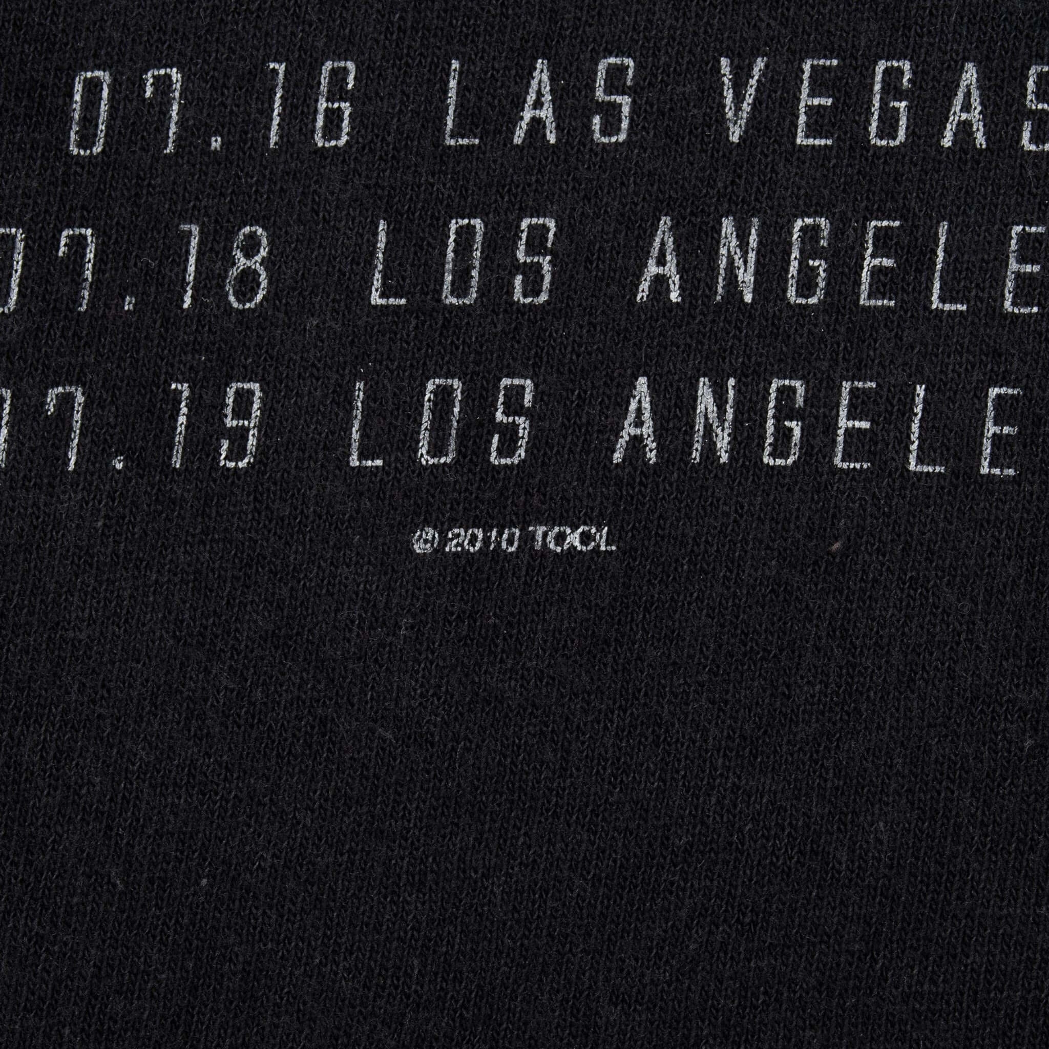 VINTAGE TOOL 2010 TOUR LOS ANGELES TEE SHIRT LARGE